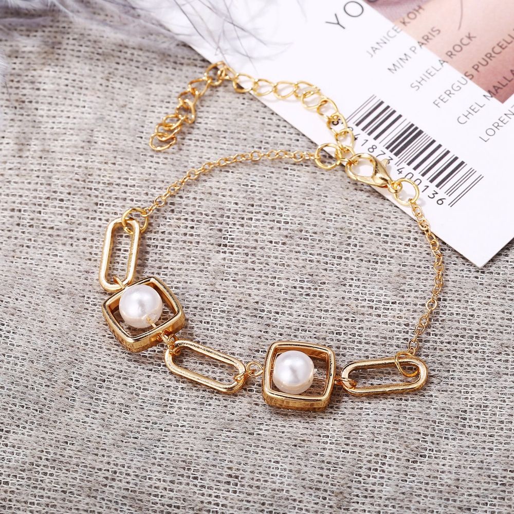 Needway  Retro Couple Chain Korean Fashion Jewelry Pearl Bracelet Circle Punk Female Geometric Square Adjustable Flowers