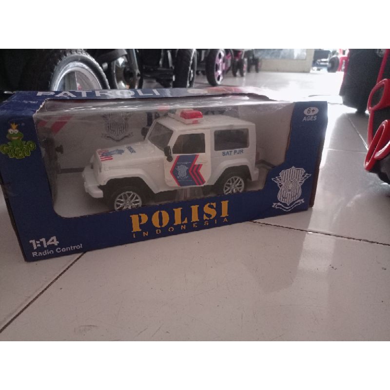 Remote Control RC  Mobil Polis Baterai Cas