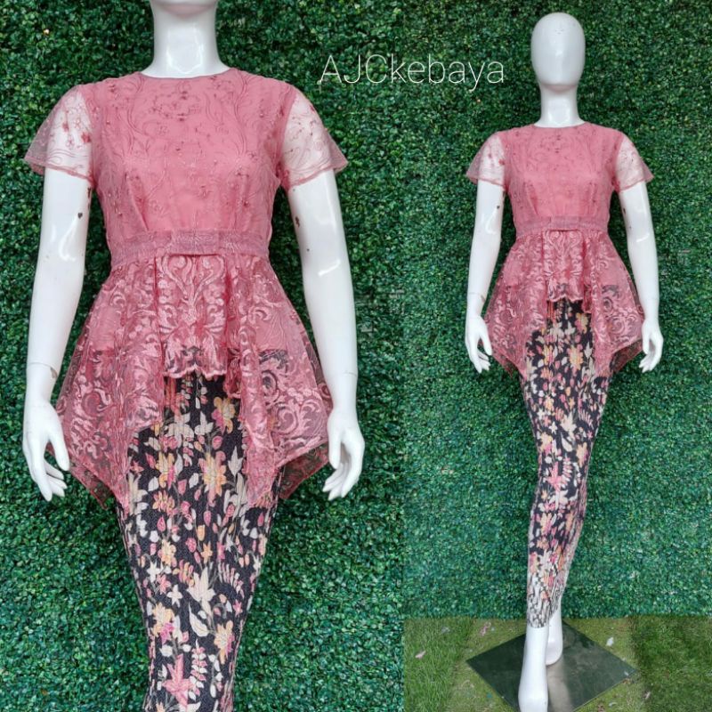 Kebaya Modern / Kebaya tulle / Gomes Pita / Kebaya Terbaru/ Set Kebaya Tulle