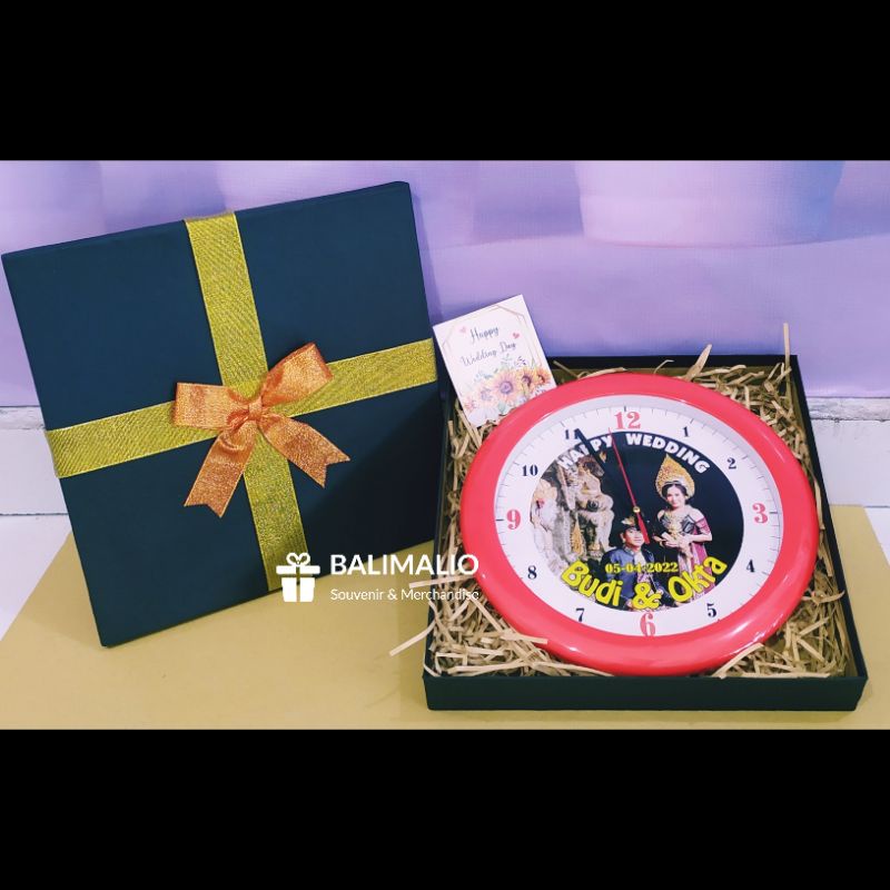 

Box Hampers Jam Dinding / Kotak Kado