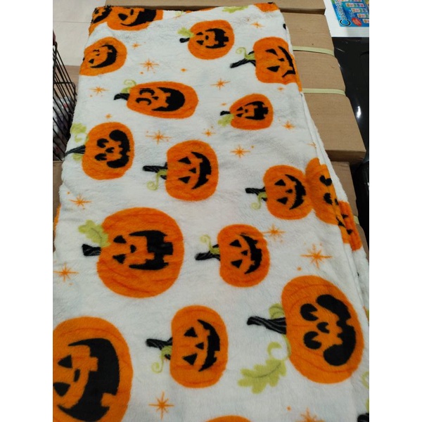 selimut pantone ukr 150x200