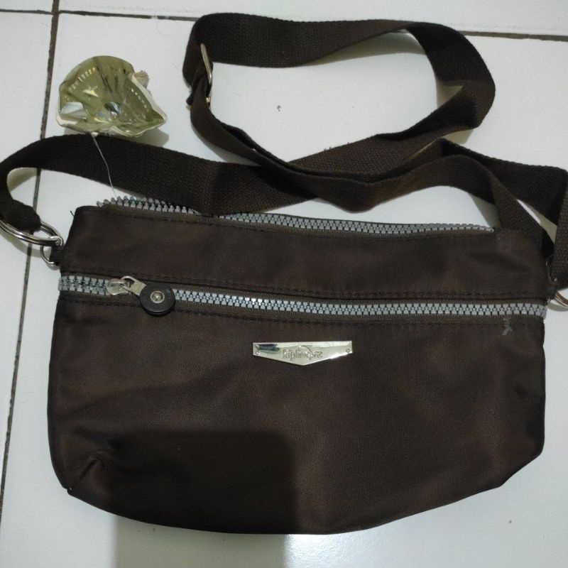 tas kipling selempang
