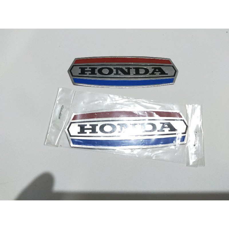 Emblem Sayap - Tebeng Honda C50 C70 PISPOT