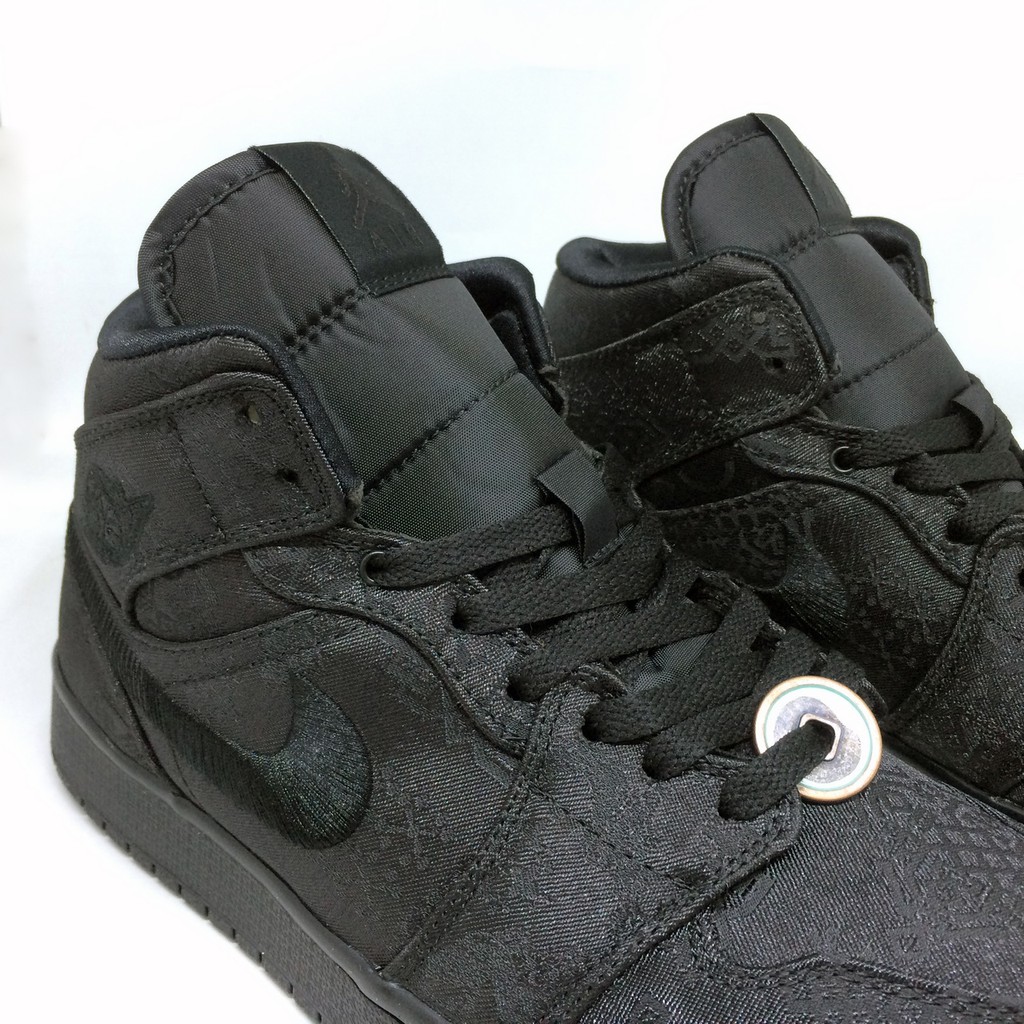 aj1 mid all black