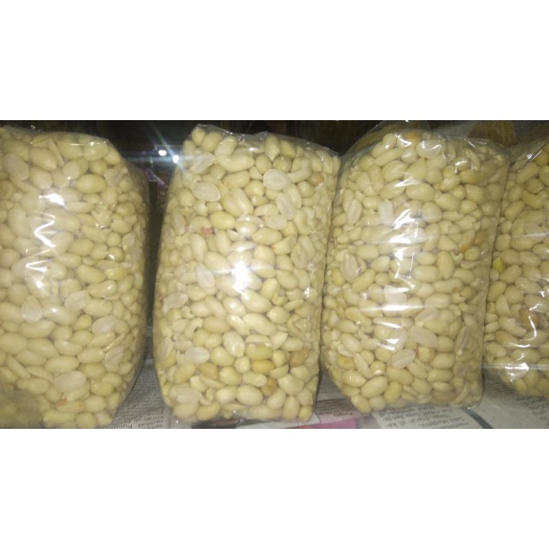 

KACANG KUPAS 1 KG BESAR