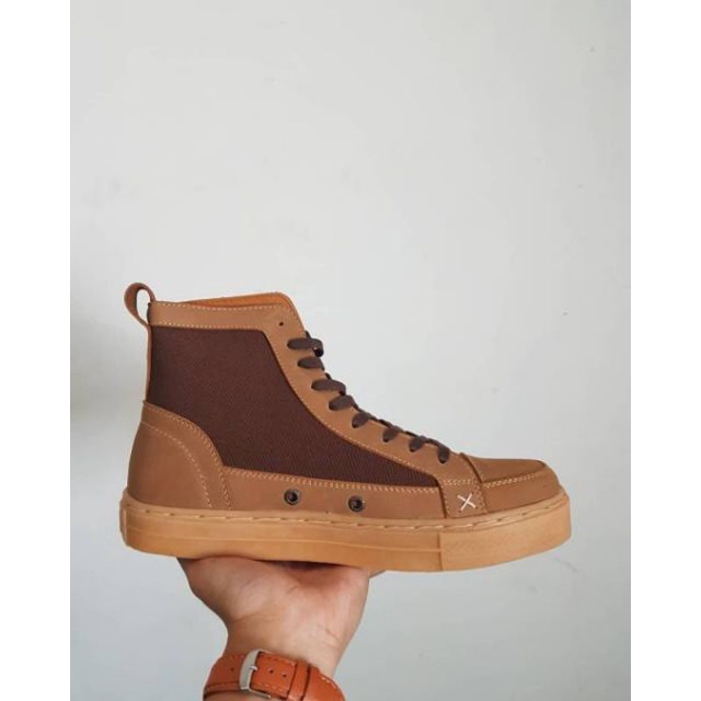 VENOM - BRADLEY'S FOOTWEAR | Sepatu Kulit Asli Sneakers Pria Design Klasik Vintage