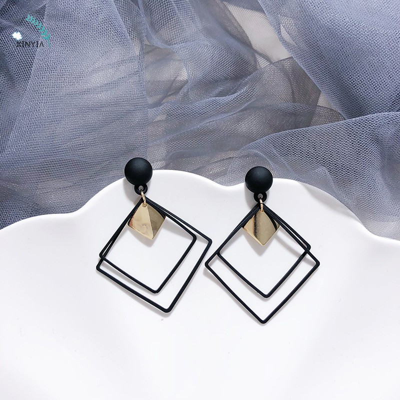 3 Warna Anting Wanita Tusuk Motif Geometri Hias Berlian Imitasi Ala Fashion Earring
