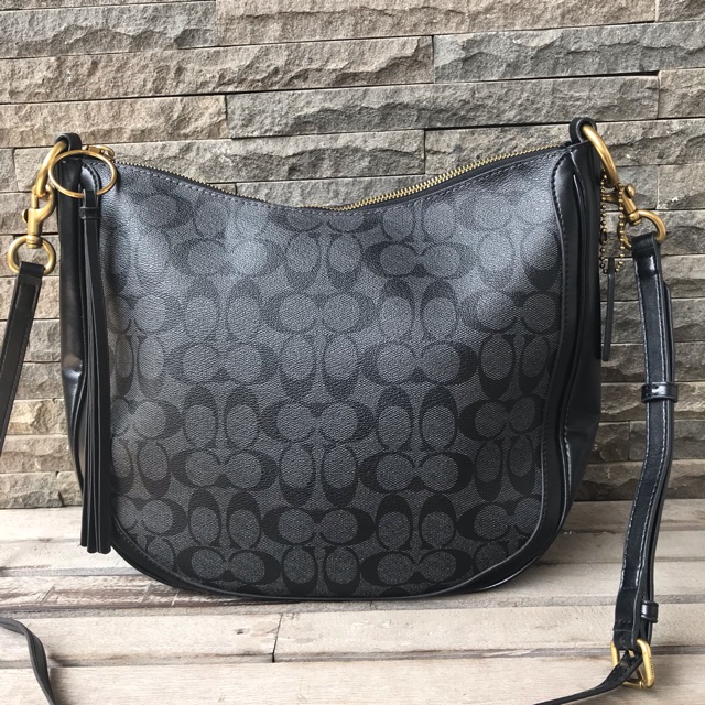 Tas coach hobo signature preloved