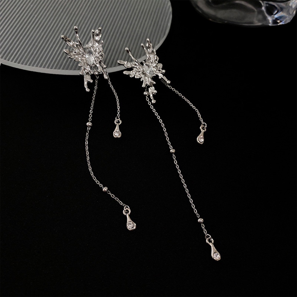 Anting Panjang Bahan Silver Needle Aksen Berlian