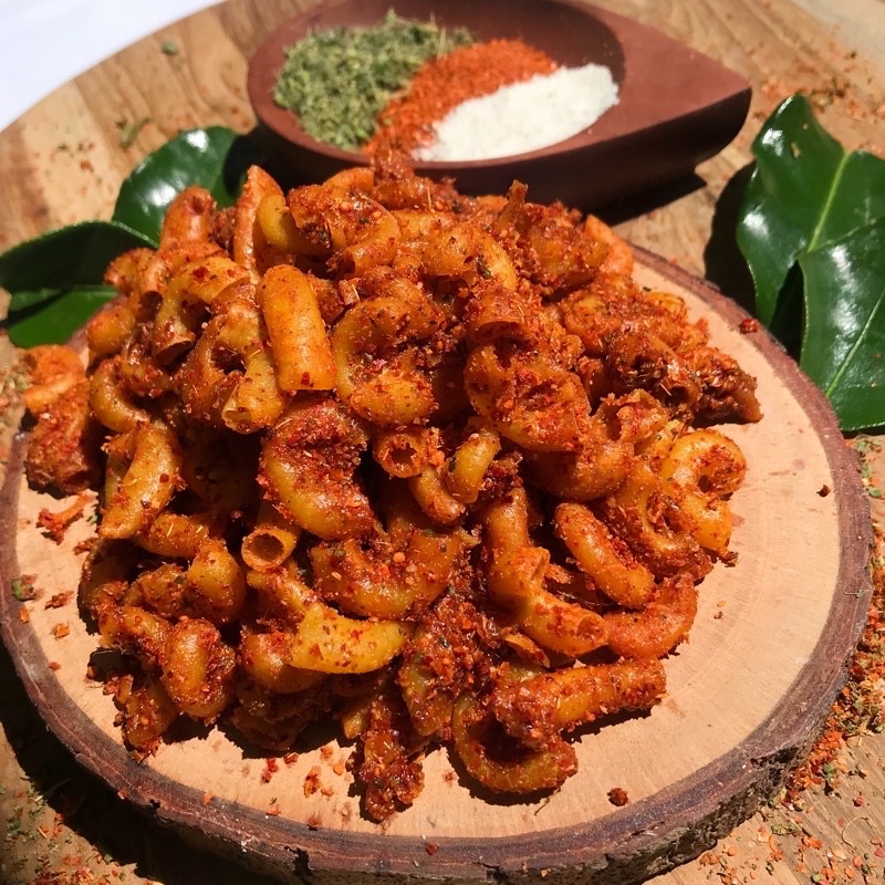 

100 Gr Makaroni Pedas/ Macaroni Kriuk Goreng Murah Terenak Mantap Daun Jeruk Pedas