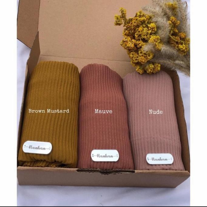 

Hampers Pashmina Plisket Premium Oufitristore