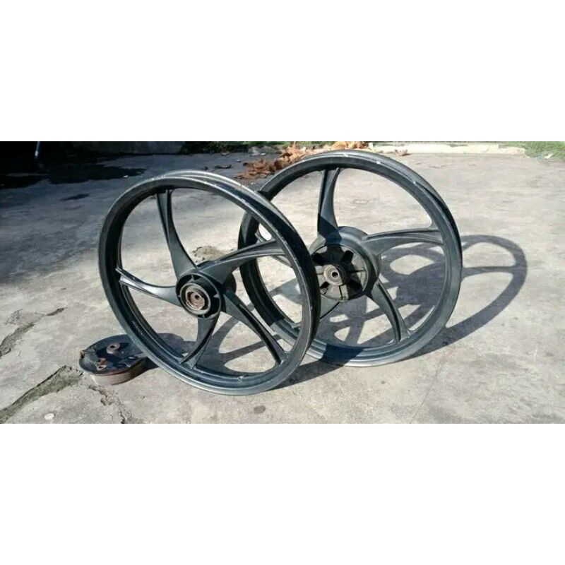 Velg racing yamaha fiz r vega jupiter z mx pelek palang 5 ring 17 merk  rossi