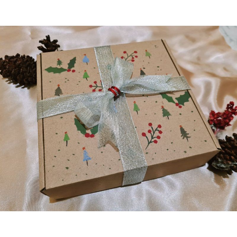 

Gift Box Painting / Kado Natal / Kotak kado / Hadiah Natal / Christmas Hampers