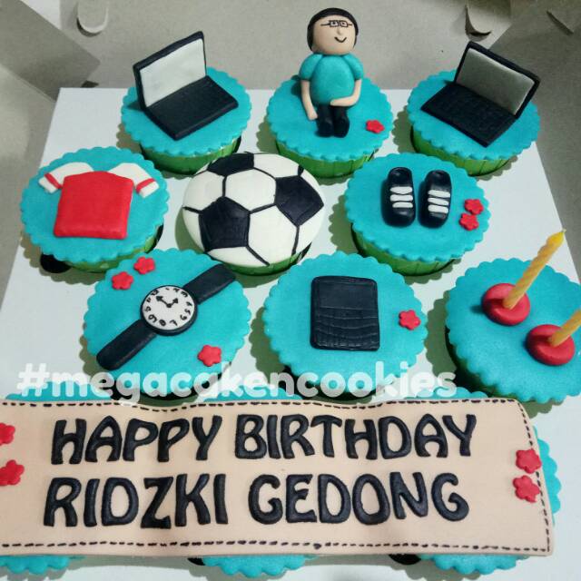 

Cupcake custom isi 12 pcs
