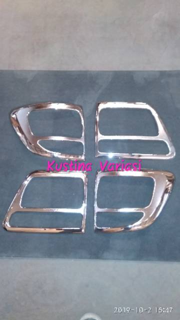 Tail lamp cover garnis  fortuner 2006