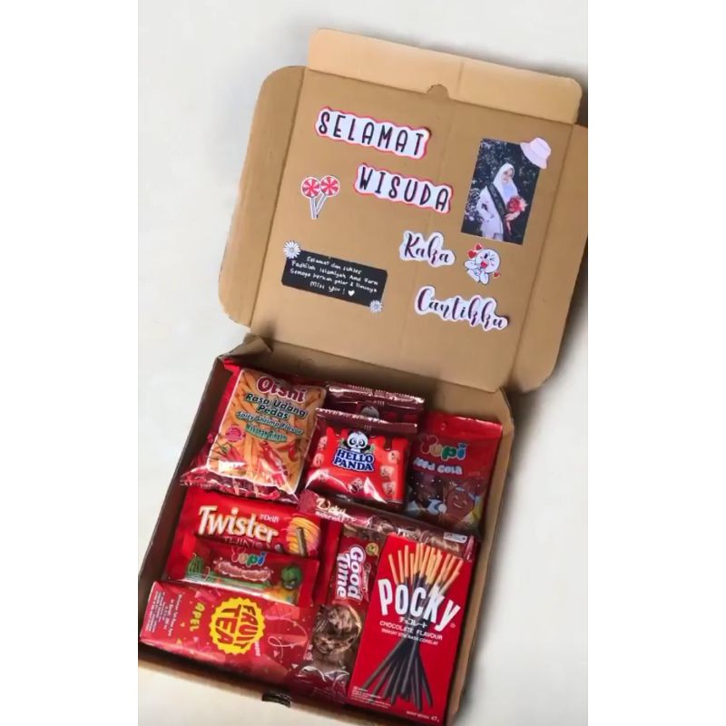 

Costum Hampers Snack / Gift box / Mini gift / Snack box free ucapan & free bubblewrap