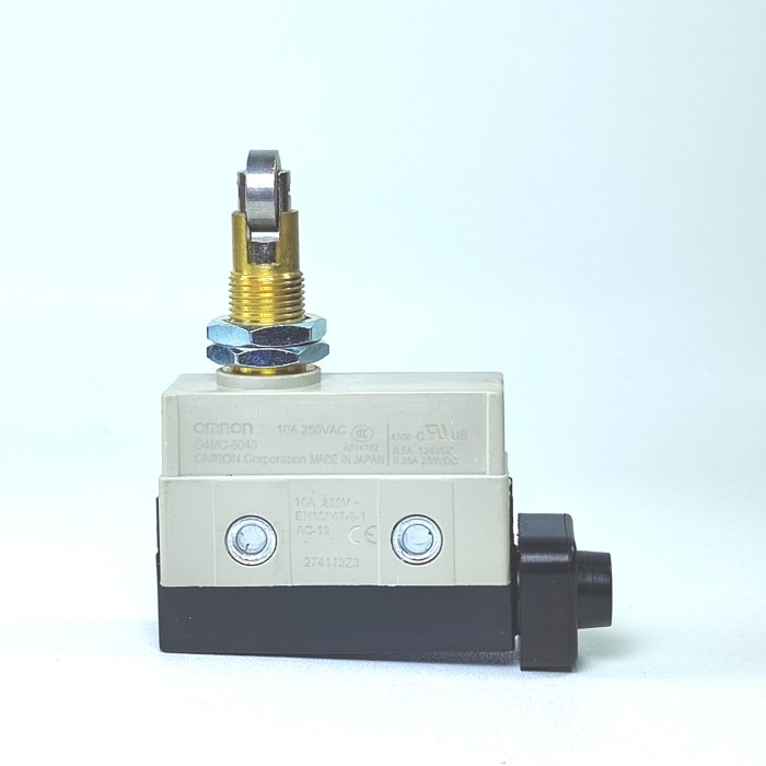 LIMIT SWITCH/MICRO SWICTH OMRON D4MC 5040