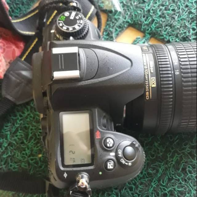 Nikon D7000 + Lensa Kit 18-105mm SC 10ribuan <