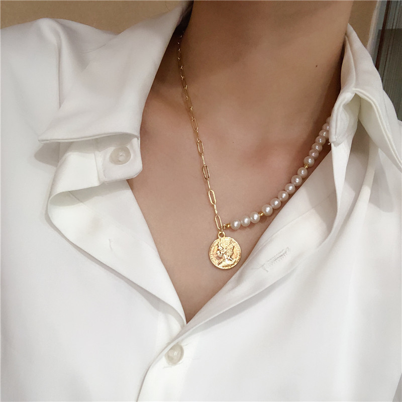 Magic789 Exaggerated Pearl Beads Link Chain Portrait Pendant Necklace Chic Fashion Choker Jewelry