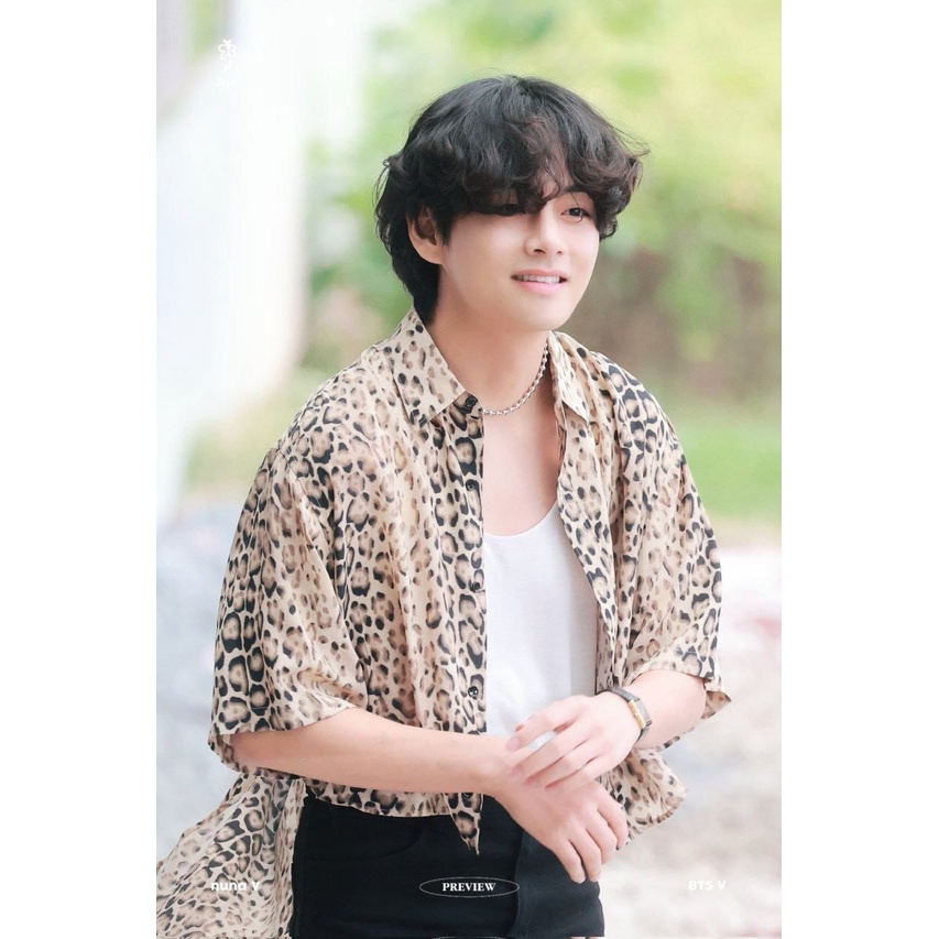 Kemeja v bts bandara kpop, kemeja kim taehyung bts, produk ready di set preorder hanya untuk menghin