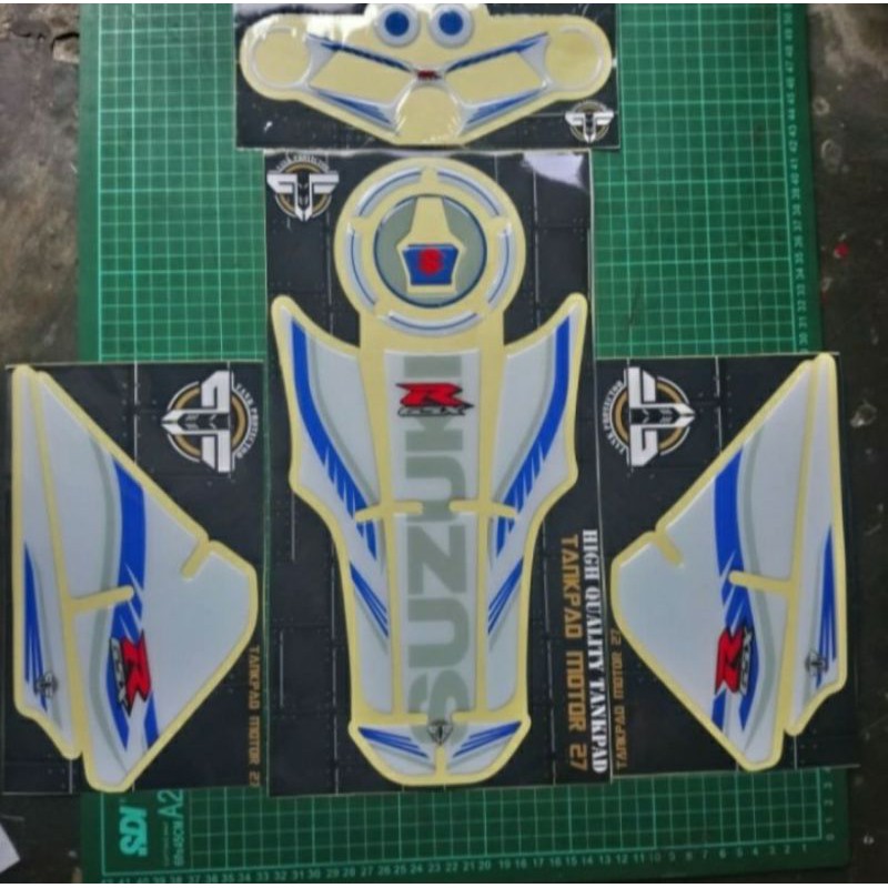 Stiker Sticker Resin Timbul Tankpad Tank Protector Suzuki GSX R 150