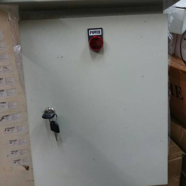 panel lampu taman / panel penerangan /panel timer lampu /panel outdoor