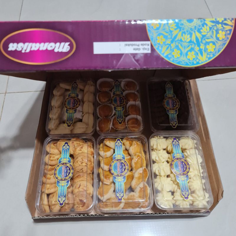 

KUE LEBARAN MONALISA ISI 6 TOPLES