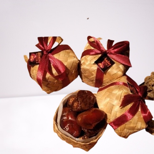 

B5-SEPASANG BESEK 5X5X4 CM