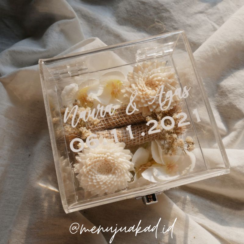 Ring box lamaran nikah Kotak cincin akrilik