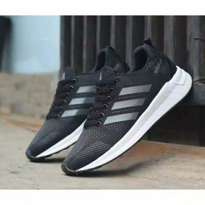 model sepatu adidas original