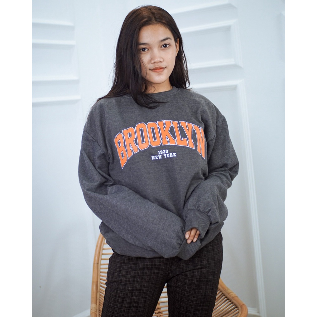 Tokomilkan - Sweater Crewneck Wanita BROOKLYN CREWNECK / Sweater Fleece CEWEK