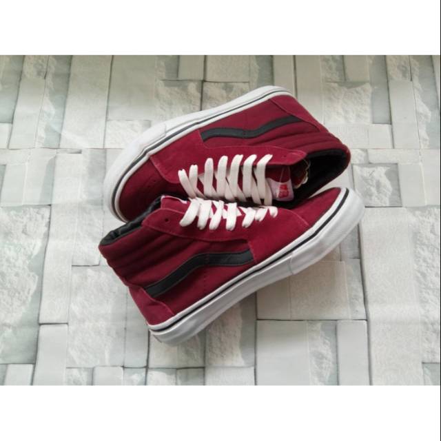 maroon vans sk8 hi