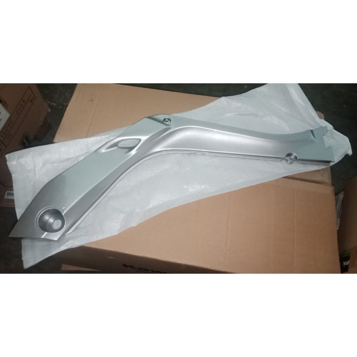 Sayap Dalam Set Kanan Kiri Silver Kaze R