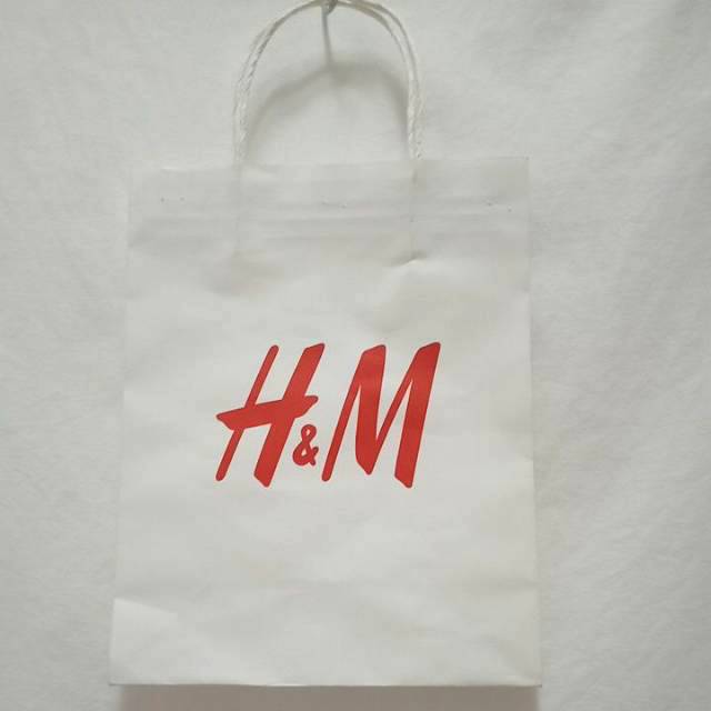 

H&M AUTHENTIC PAPERBAG