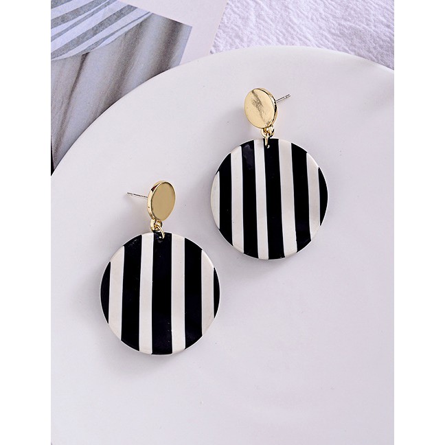 LRC Anting Tusuk Fashion Black Striped Resin Acetate Earrings F59789