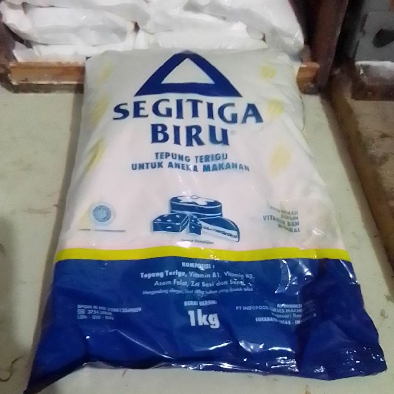 

Tepung terigu segitiga biru