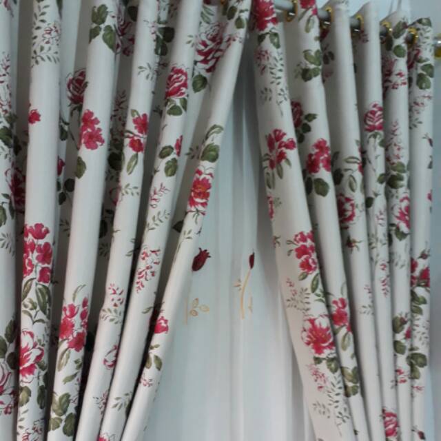 

Shabby Lukis MAWAR M E R A H