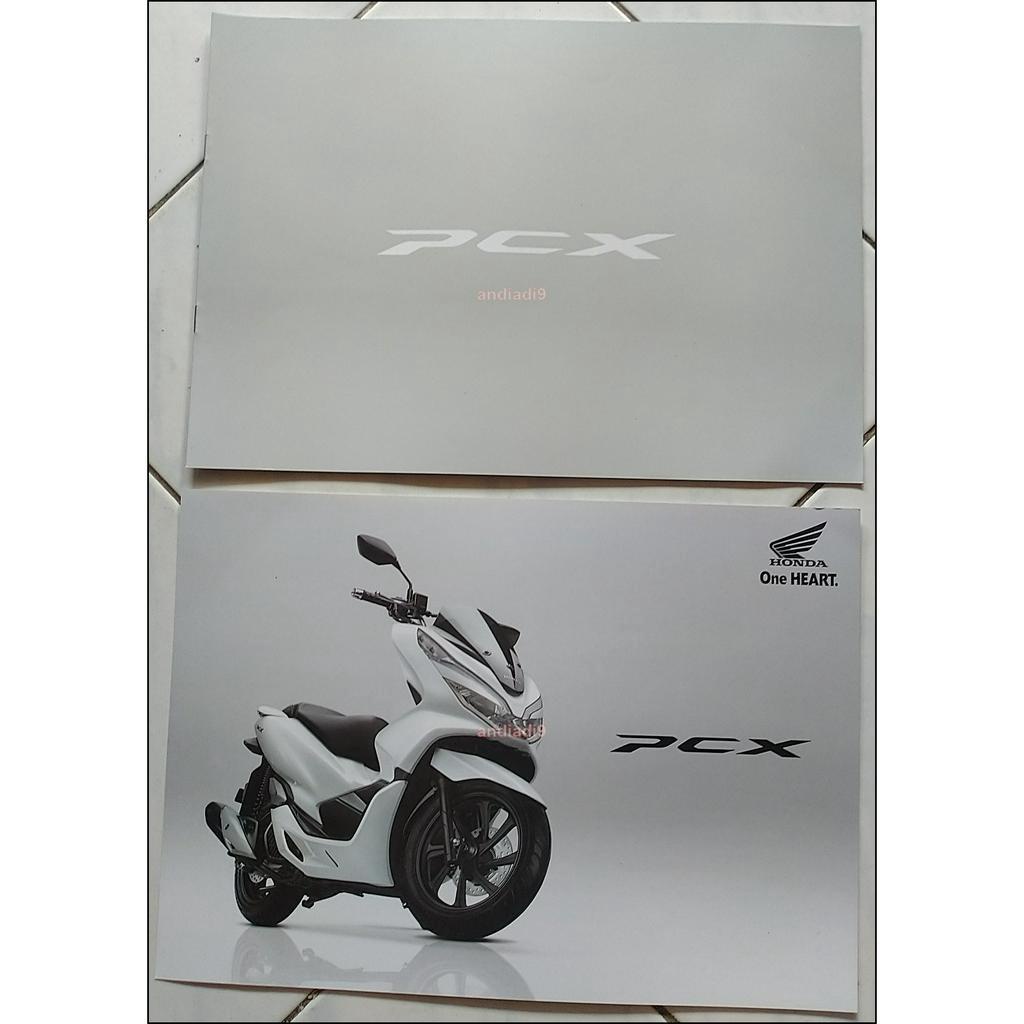 2 BROSUR SEPEDA MOTOR HONDA PCX