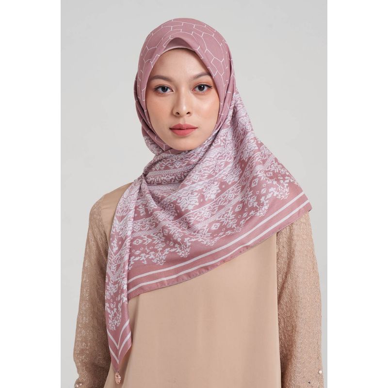 MINANG HERITAGE RIA MIRANDA/ BRIANNA SCARF RIA MIRANDA KOLEKSI LAWAS