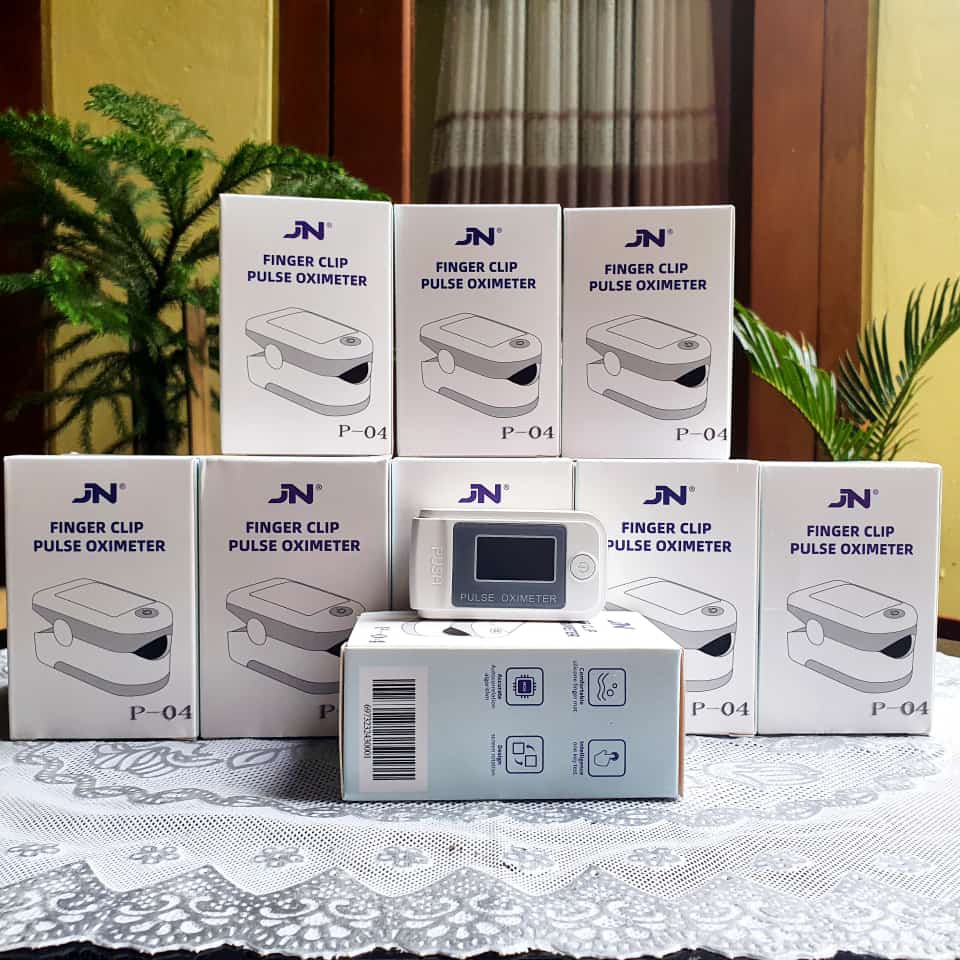 JN OXIMETER P-04