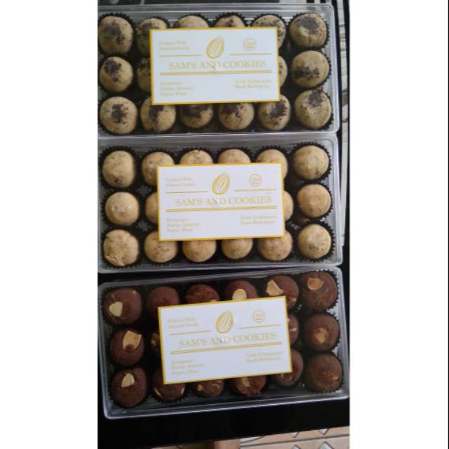 

almond cookies