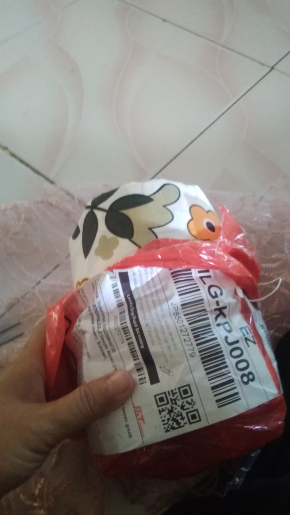 Moon Kain Sprei Meteran Katun Lokal Catra Magenta Melisa Mellisa Daun Minimalis & Bunga Carmelita