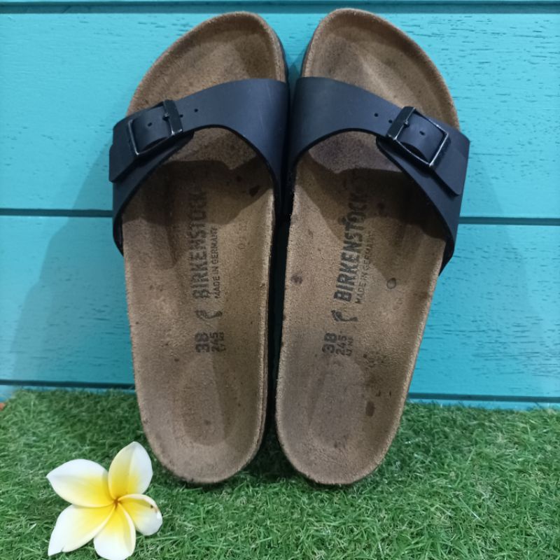 Preloved Birkenstock Madrid Hitam size 38 ORIGINAL second bekas