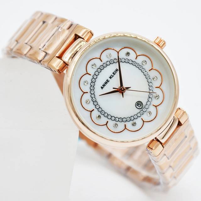 JAM TANGAN WANITA DENGAN PILIHAN YG MENARIK