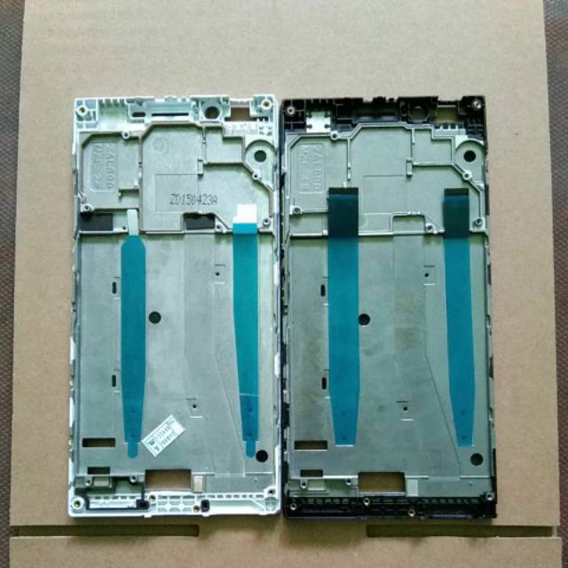 FRAME BAZEL TATAKAN LCD LENOVO P70 ORIGINAL