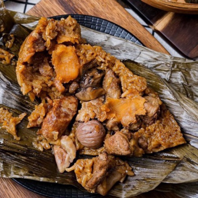 

Bakcang32 bakcang ketan non halal LENGKAP dengan lakci (tidak pedas)