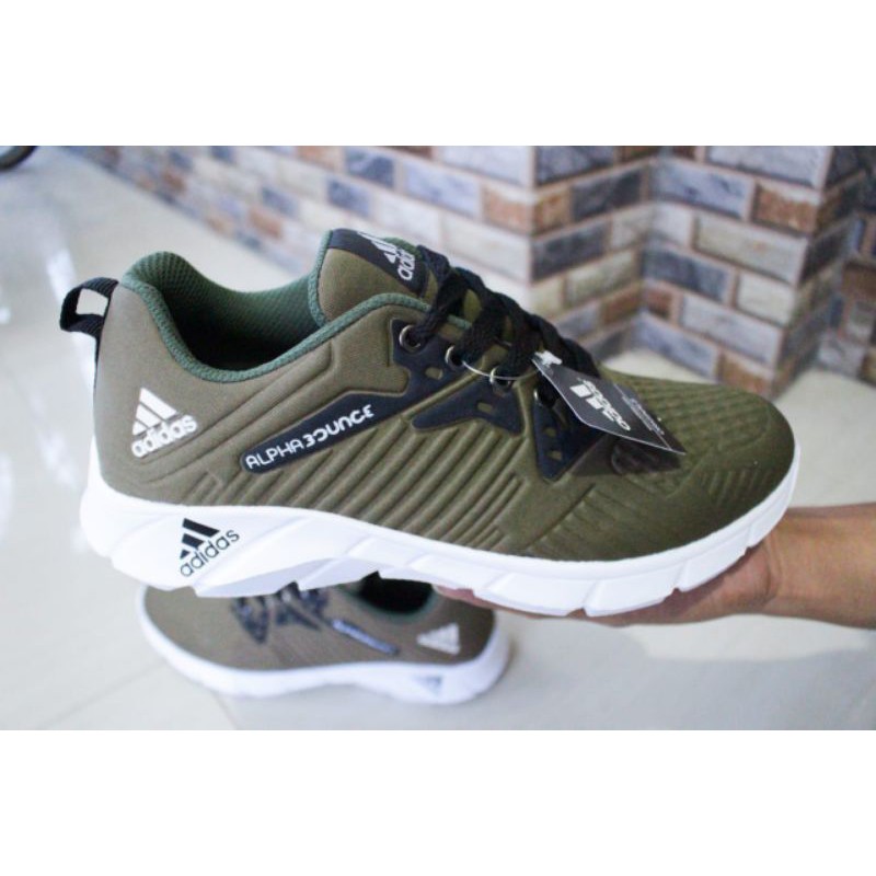 Sepatu Sneaker Pria Wanita Olahraga Santai Hijau Army