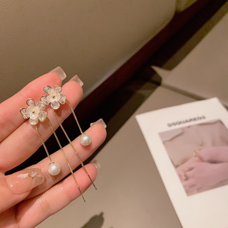 Zirkon Bunga Elegan Mutiara Berpohon Anting Aksesoris Telinga fashion Korea Wanita