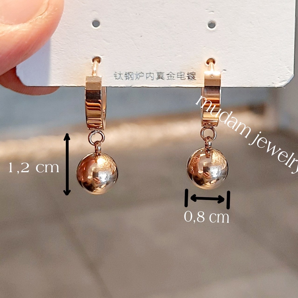 Anting Jepit Titanium Bentuk Iron Ball Tersedia Warna Rose Gold, Gold dan Silver