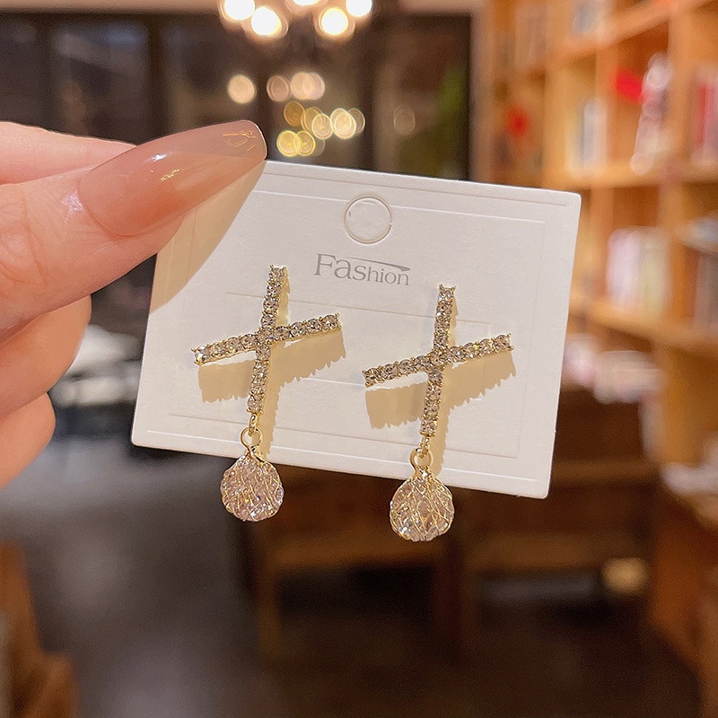 Anting Tusuk Gantung Sterling silver 925 Desain Salib Hias Kristal / Berlian Untuk Wanita